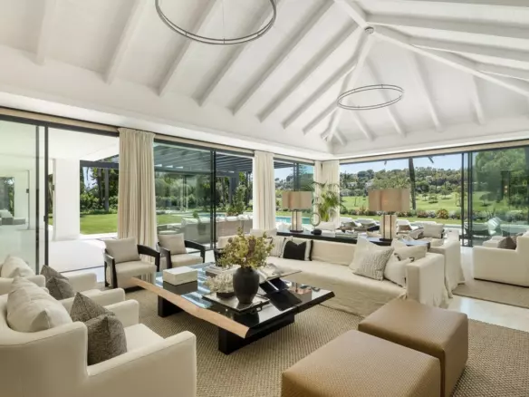 7-bedroom Villa In Marbella, Spain (1.636 M²)