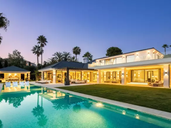 7-bedroom Villa In Marbella, Spain (1.636 M²)