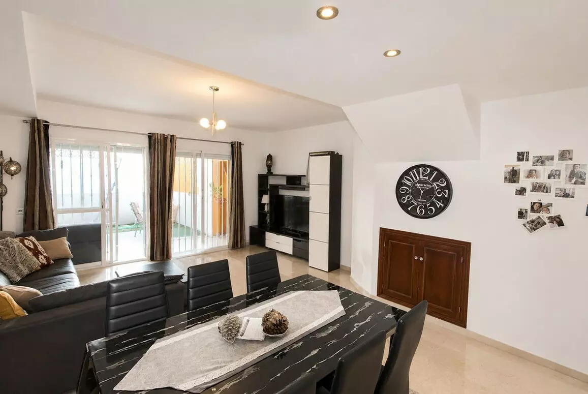 5-bedroom Townhouse In Marbella, Spain (206 M²)
