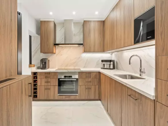 1-bedroom Townhouse In Estepona, Spain (107 M²)