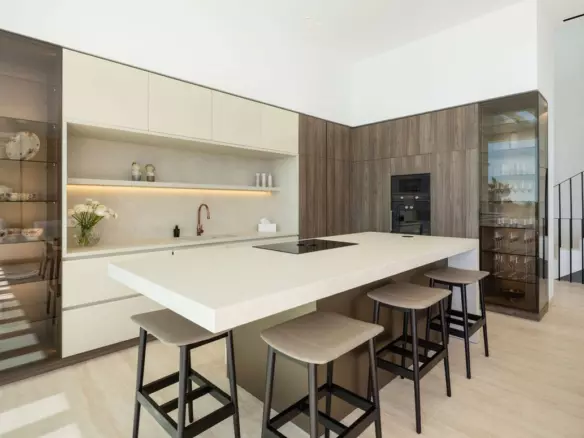 6-bedroom Villa In Benahavis, Spain (716 M²)