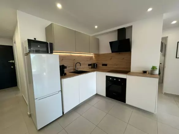 3-bedroom Apartment In Torrevieja, Spain (80 M²)