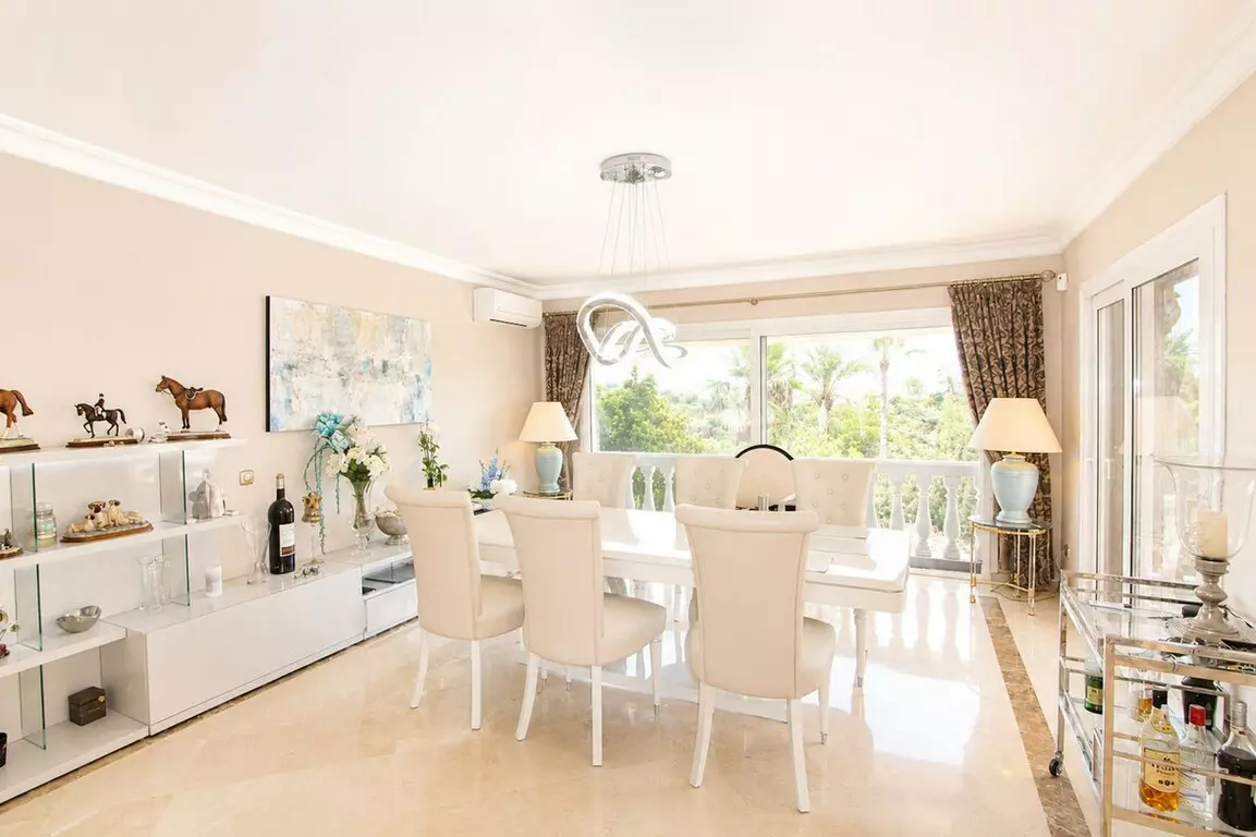 4-bedroom Villa In Elviria, Spain (213 M²)