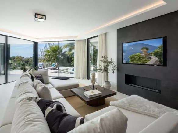 5-bedroom Villa In Benahavis, Spain (555 M²)