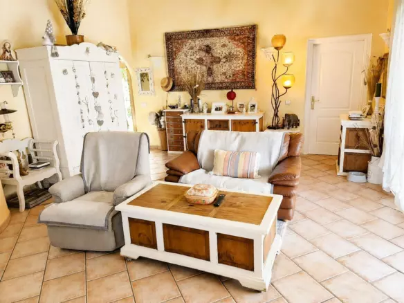 2-bedroom Villa In Benahavis, Spain (94 M²)