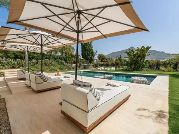 5-bedroom Villa In Marbella, Spain (421 M²)