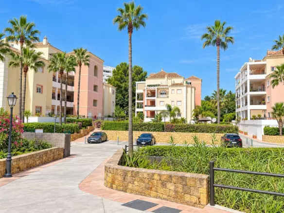 3-bedroom Ground Floor Apartment In Marbella, Spain (148 M²)