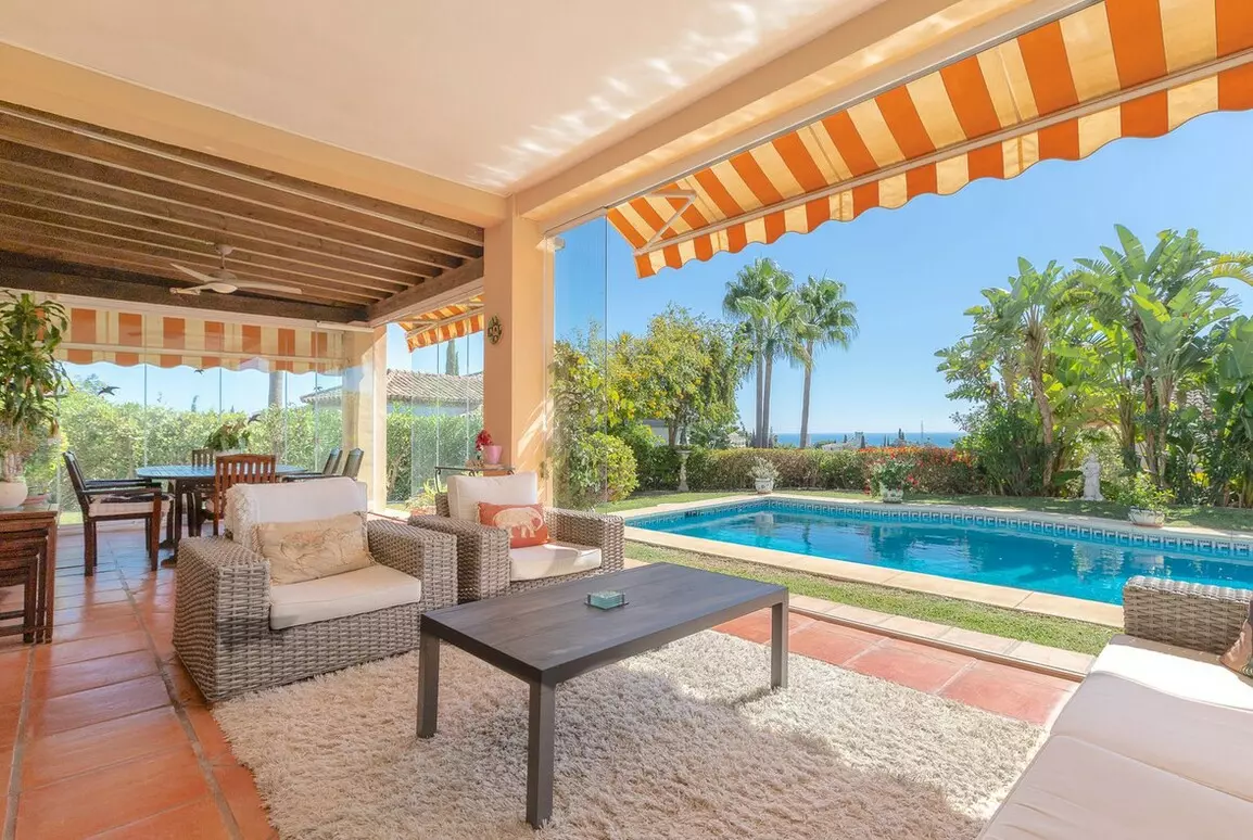 5-bedroom Villa In Elviria, Spain (298 M²)