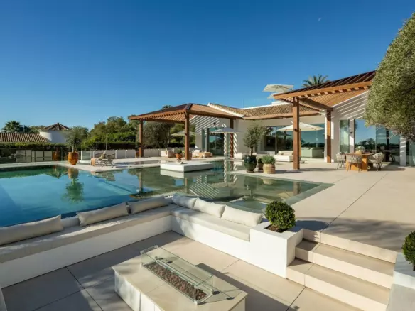 6-bedroom Villa In Marbella, Spain (854 M²)