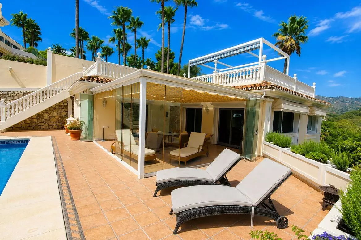 4-bedroom Villa In Elviria, Spain (213 M²)