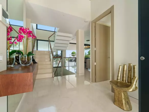 5-bedroom Villa In Marbella, Spain (473 M²)