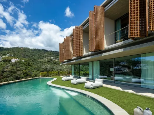 7-bedroom Villa In Benahavis, Spain (1.163 M²)