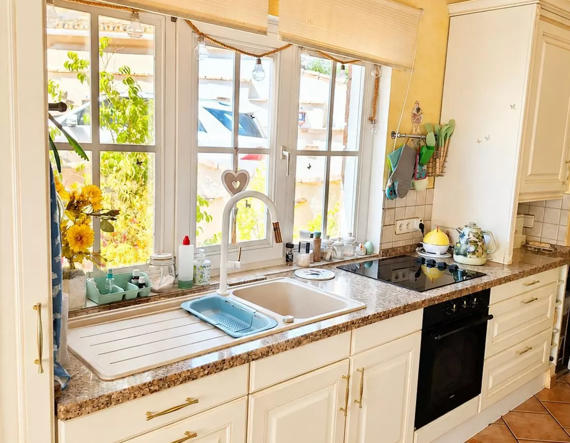 2-bedroom Villa In Benahavis, Spain (94 M²)