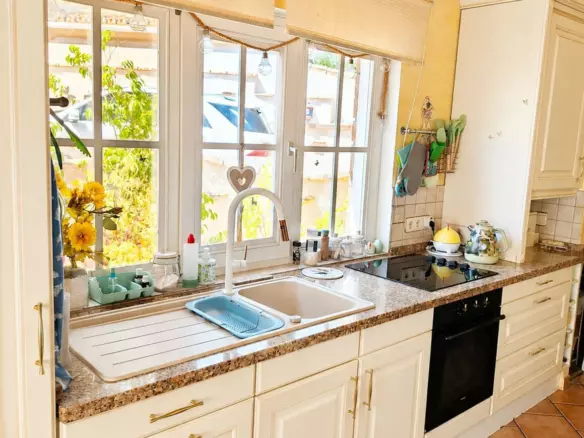 2-bedroom Villa In Benahavis, Spain (94 M²)