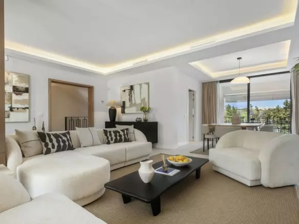 4-bedroom Townhouse In Marbella, Spain (273 M²)