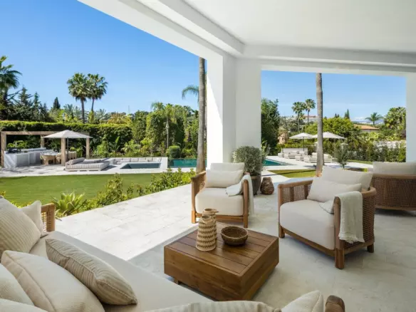 5-bedroom Villa In Marbella, Spain (722 M²)
