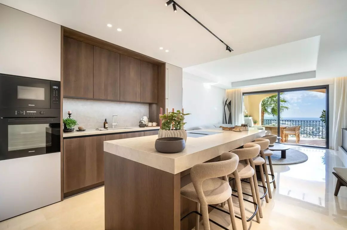 3-bedroom Penthouse In Benahavis, Spain (124 M²)
