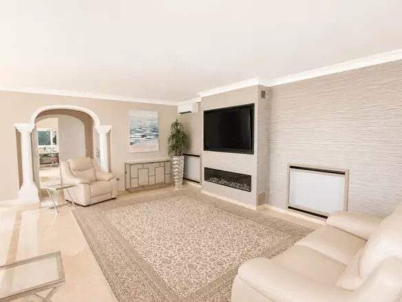 4-bedroom Villa In Elviria, Spain (213 M²)