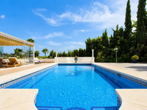 4-bedroom Villa In Elviria, Spain (213 M²)