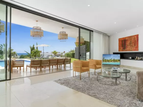 5-bedroom Villa In Benahavis, Spain (744 M²)