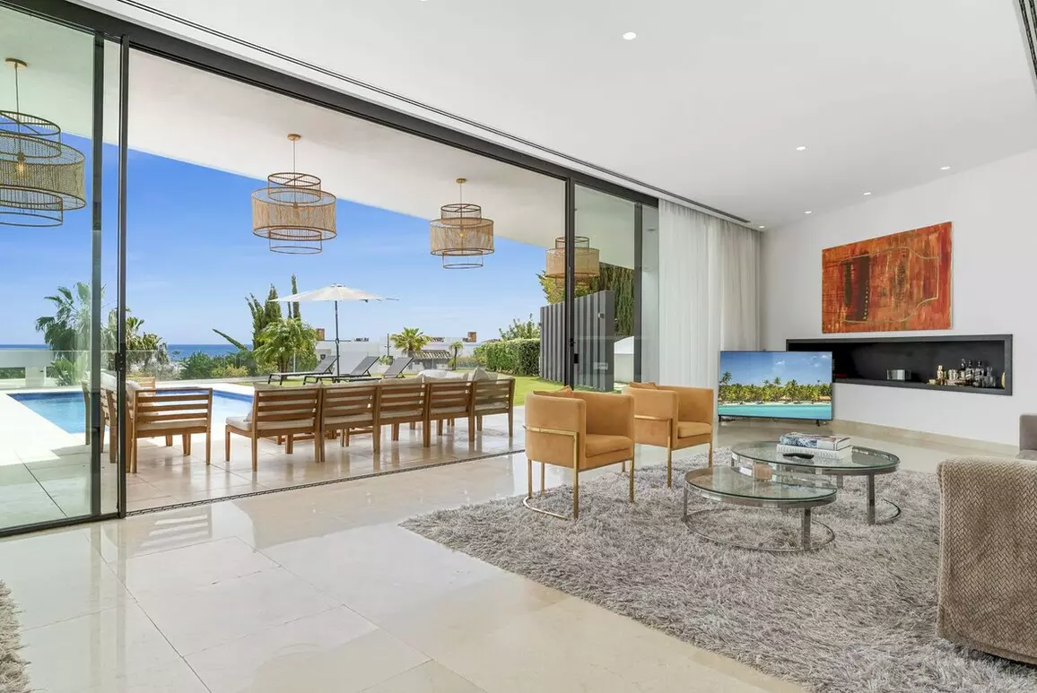 5-bedroom Villa In Benahavis, Spain (744 M²)