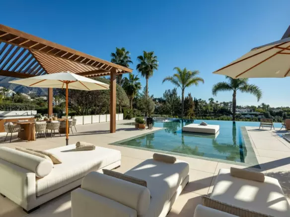 6-bedroom Villa In Marbella, Spain (854 M²)