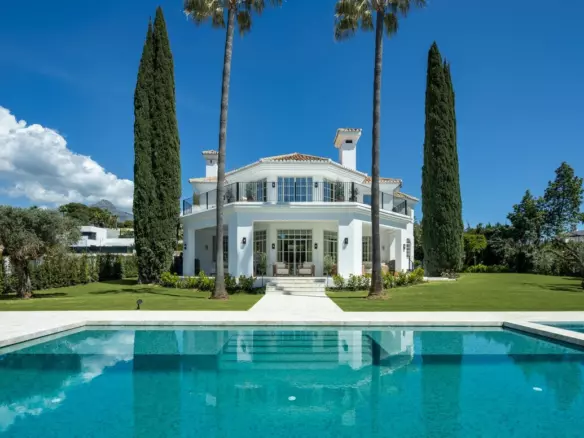5-bedroom Villa In Marbella, Spain (722 M²)