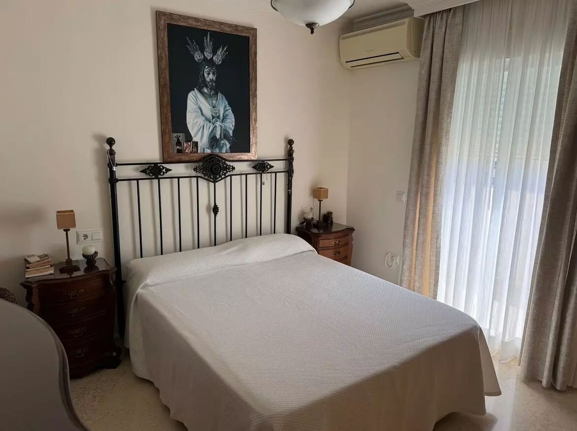 4-bedroom Penthouse In Estepona, Spain (145 M²)