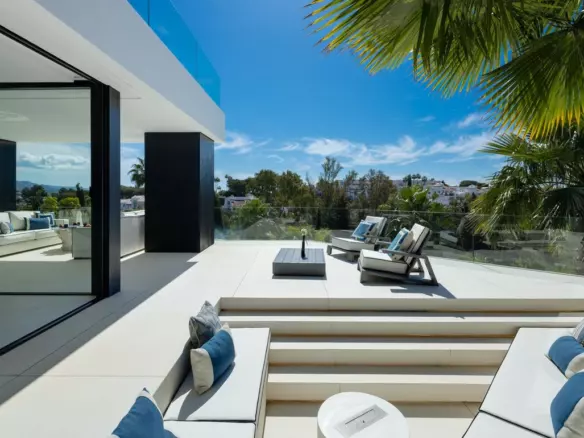5-bedroom Villa In Benahavis, Spain (555 M²)