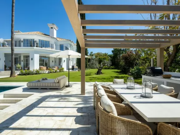 5-bedroom Villa In Marbella, Spain (722 M²)