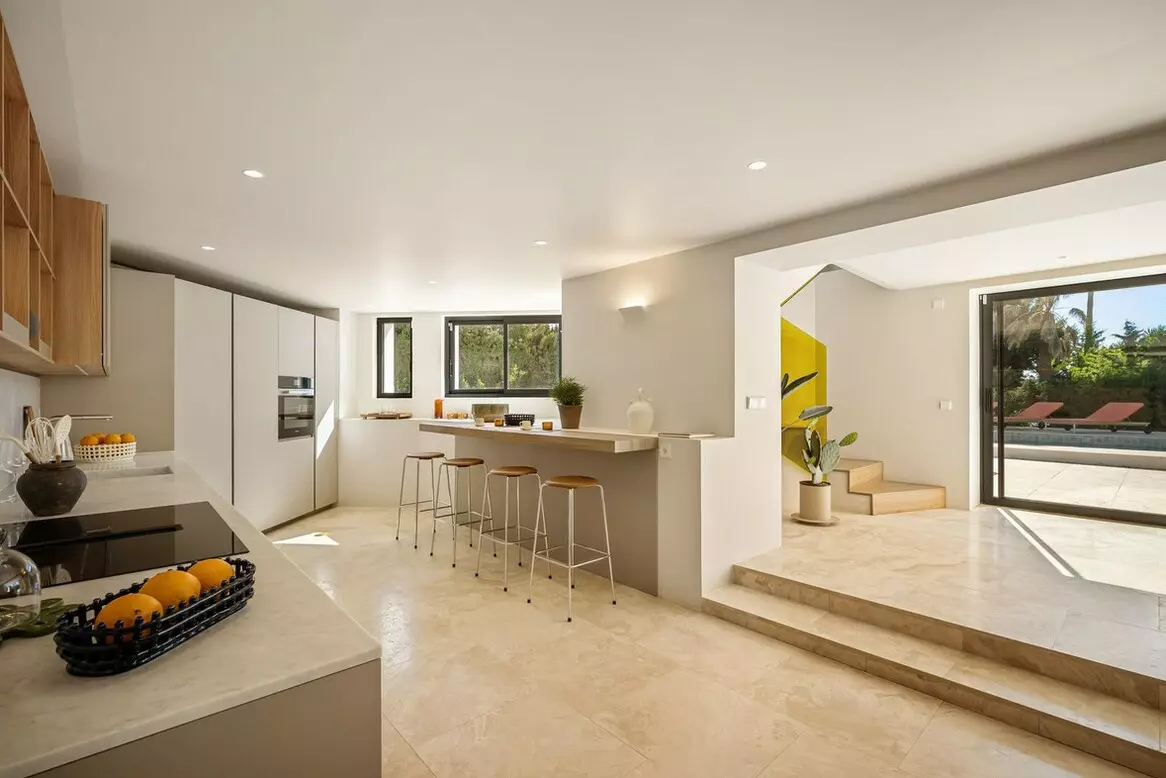 4-bedroom Villa In Marbella, Spain (262 M²)