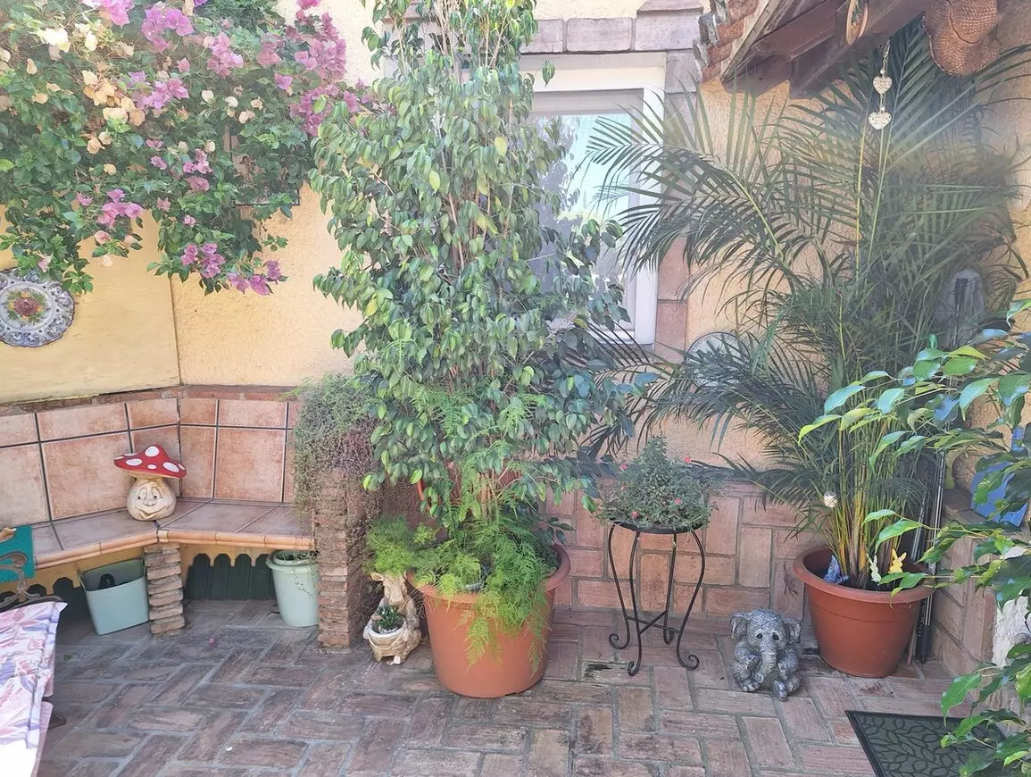 2-bedroom Villa In Benahavis, Spain (94 M²)