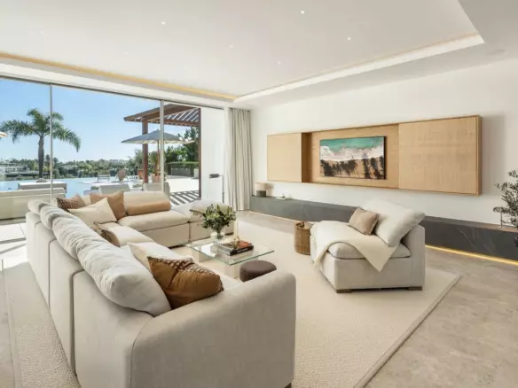 6-bedroom Villa In Marbella, Spain (854 M²)