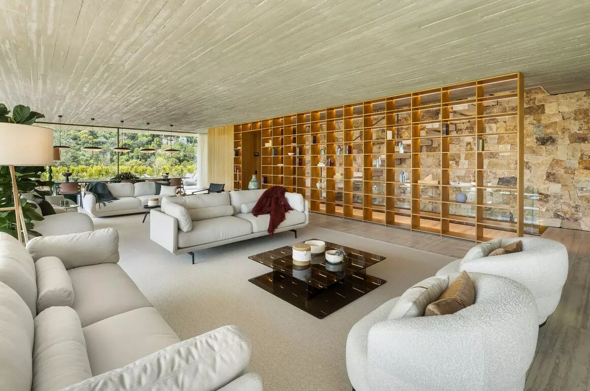 7-bedroom Villa In Benahavis, Spain (1.163 M²)
