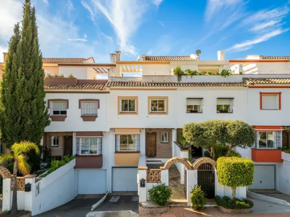 3-bedroom Townhouse In Marbella, Spain (198 M²)