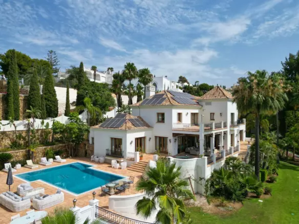 16-bedroom Villa In Estepona, Spain (1.337 M²)