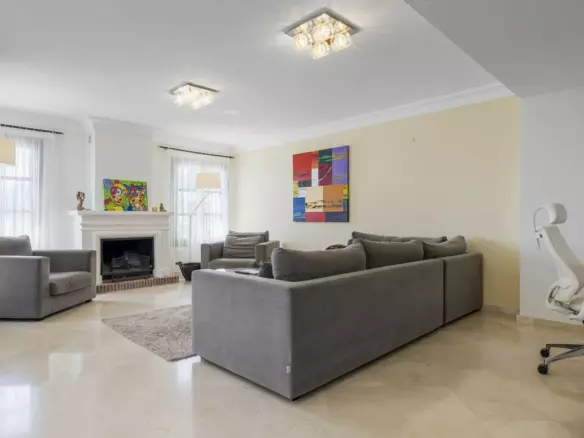 5-bedroom Townhouse In Benahavis, Spain (333 M²)