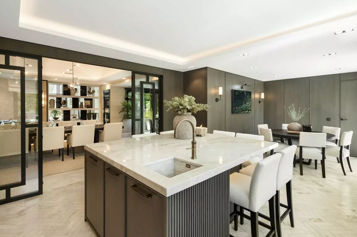7-bedroom Villa In Marbella, Spain (1.636 M²)