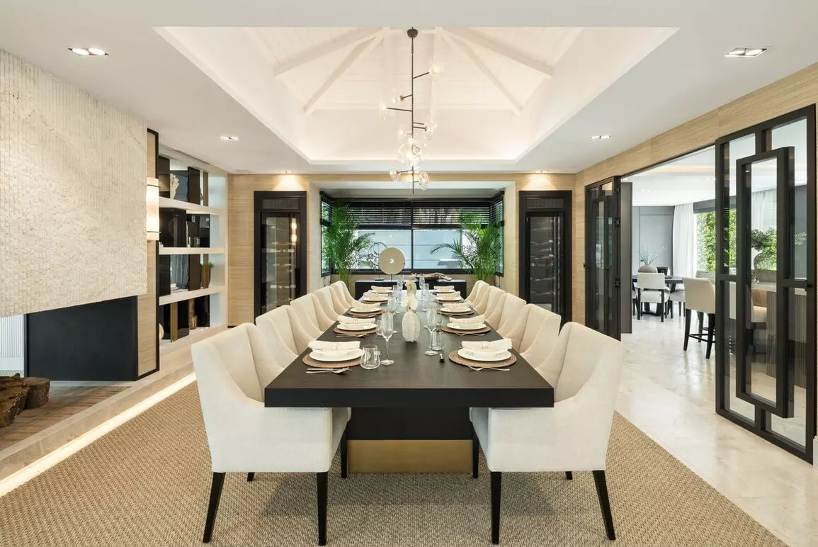 7-bedroom Villa In Marbella, Spain (1.636 M²)