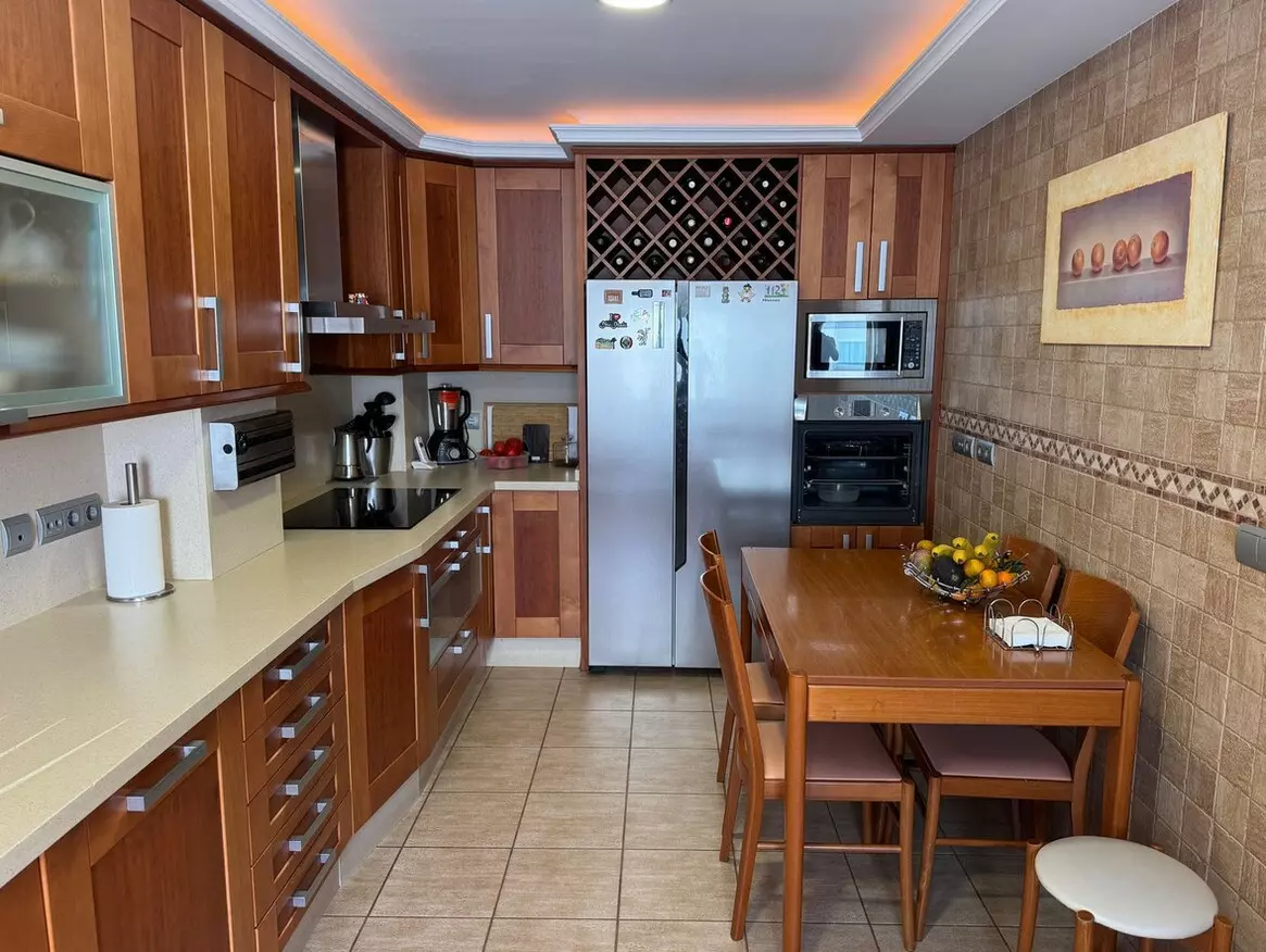 4-bedroom Penthouse In Estepona, Spain (145 M²)