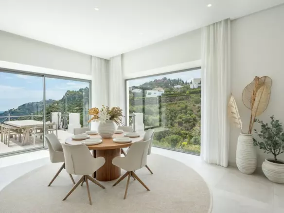 5-bedroom Villa In Benahavis, Spain (1.372 M²)