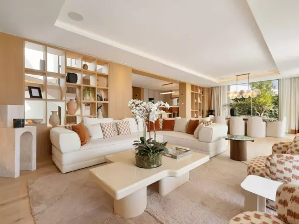 5-bedroom Villa In Marbella, Spain (421 M²)