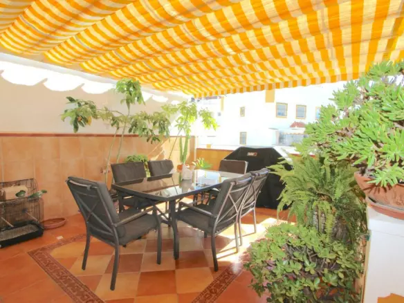 5-bedroom Townhouse In Marbella, Spain (206 M²)