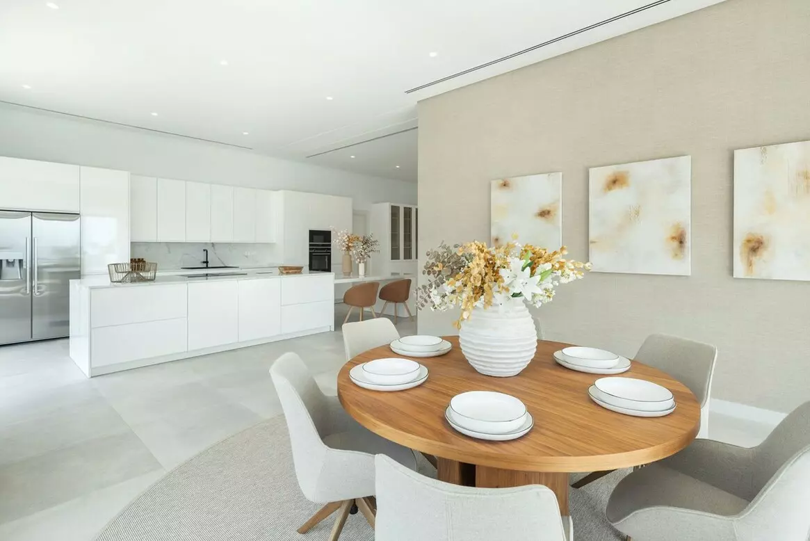 5-bedroom Villa In Benahavis, Spain (1.372 M²)