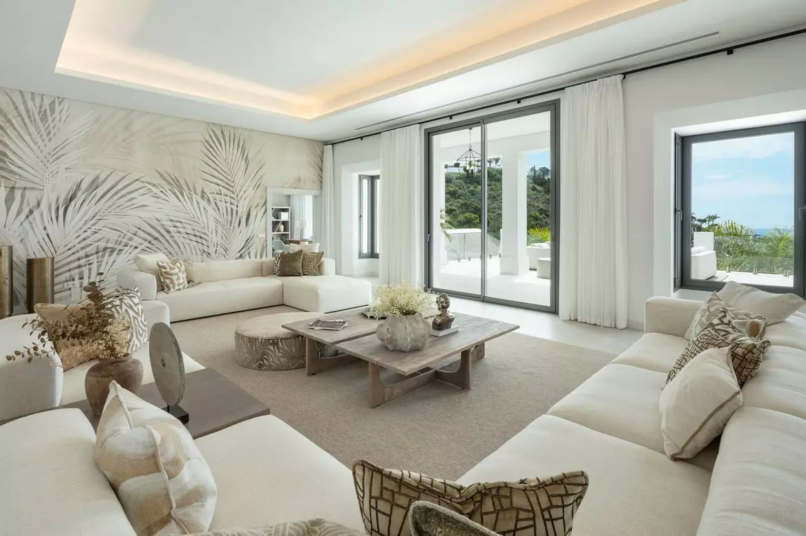 5-bedroom Villa In Benahavis, Spain (1.372 M²)