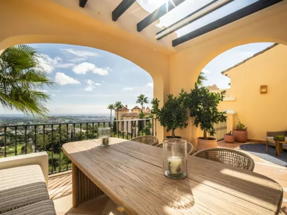 3-bedroom Penthouse In Benahavis, Spain (124 M²)