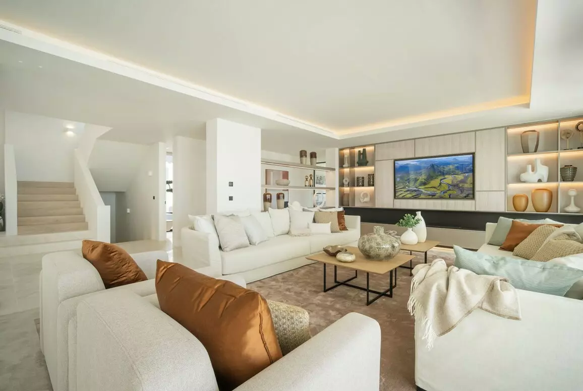 8-bedroom Villa In Benahavis, Spain (958 M²)
