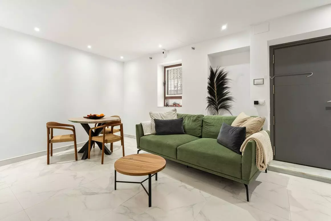 1-bedroom Townhouse In Estepona, Spain (107 M²)