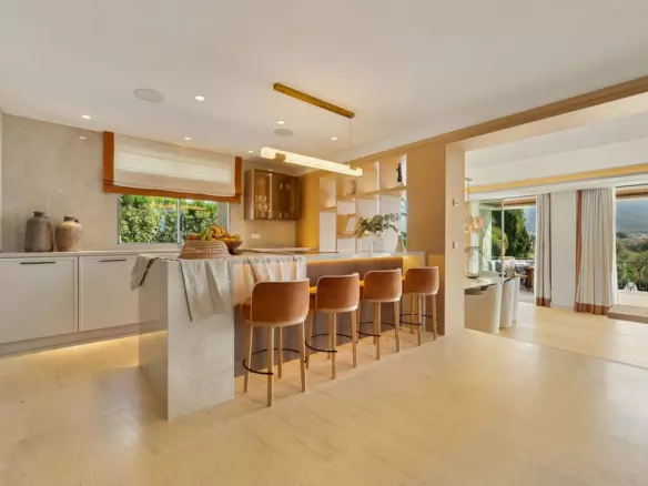5-bedroom Villa In Marbella, Spain (421 M²)