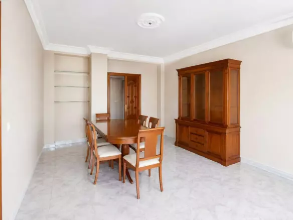 3-bedroom Apartment In Fuengirola, Spain (122 M²)